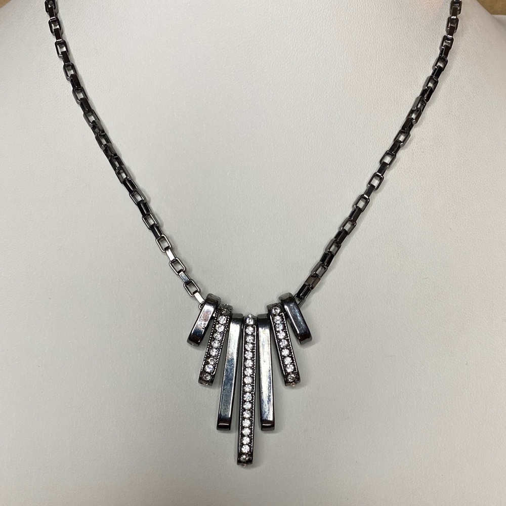 5/$15 Hematite and Crystal Accent necklace